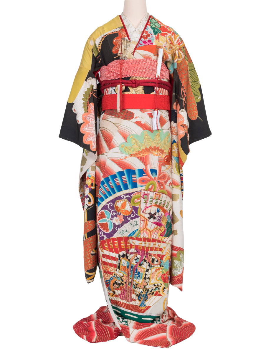 【和装の結婚式】豪華絢爛な檜扇の五つ紋付黒引き振袖