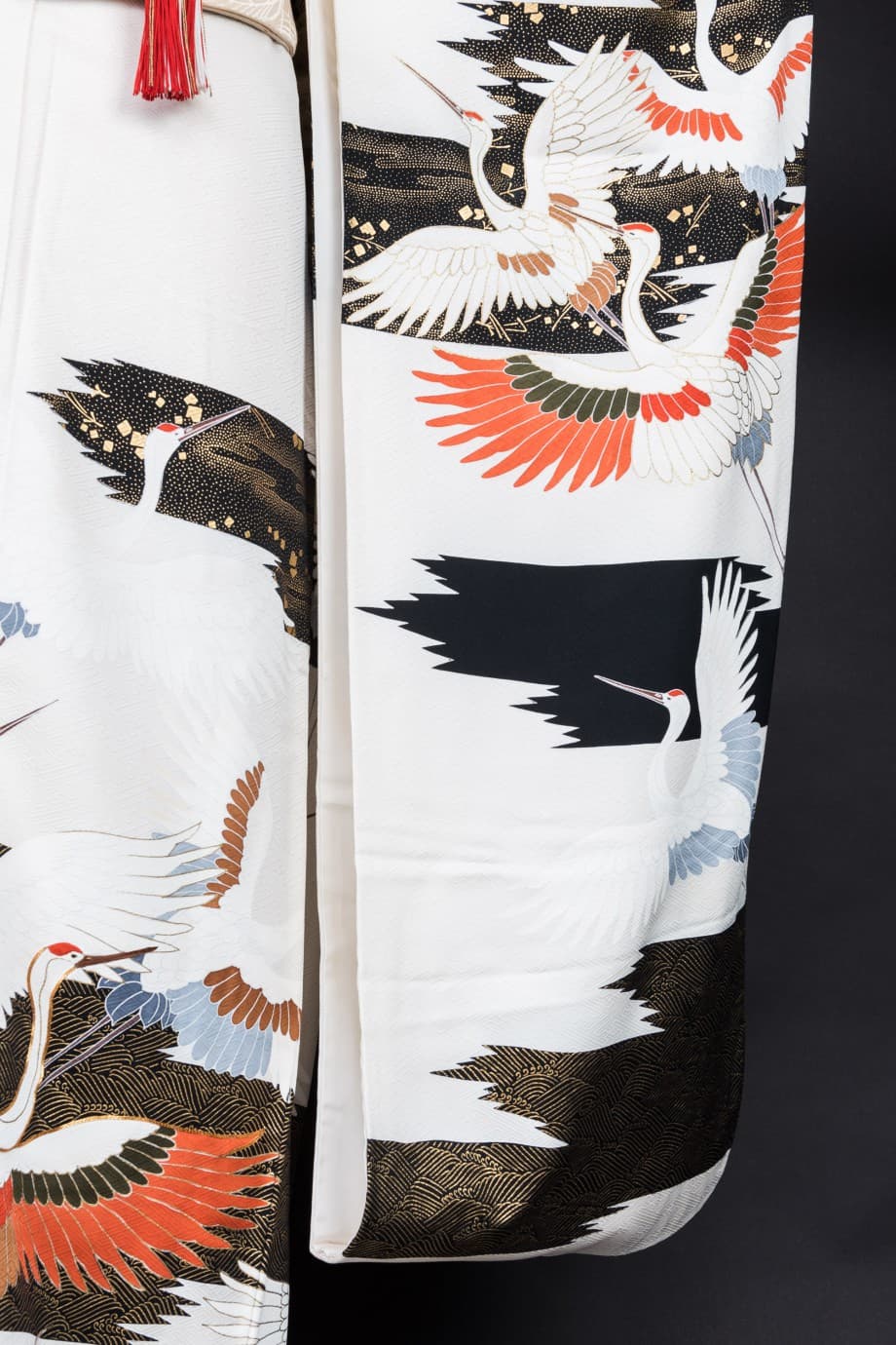 【和装の結婚式】鶴尽くし、金尽くしの黒引き振袖