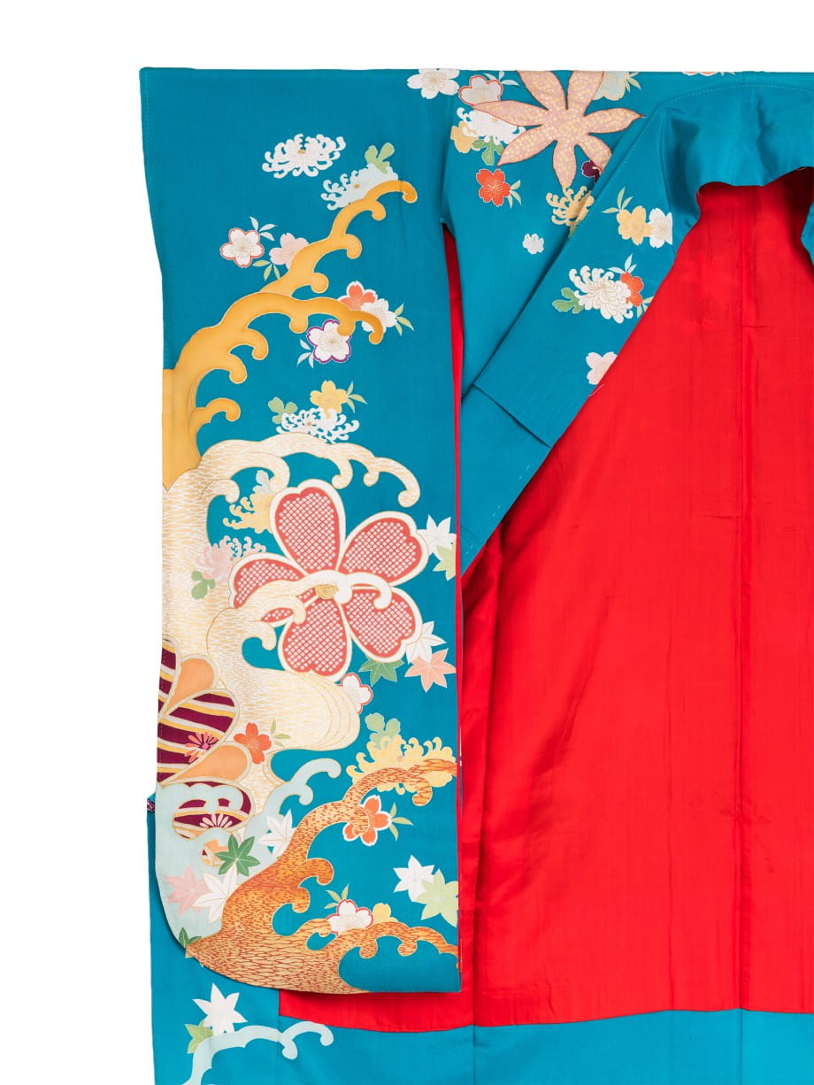 【振袖レンタル】成人式 | 薄藍色に金泥の波、花の振袖