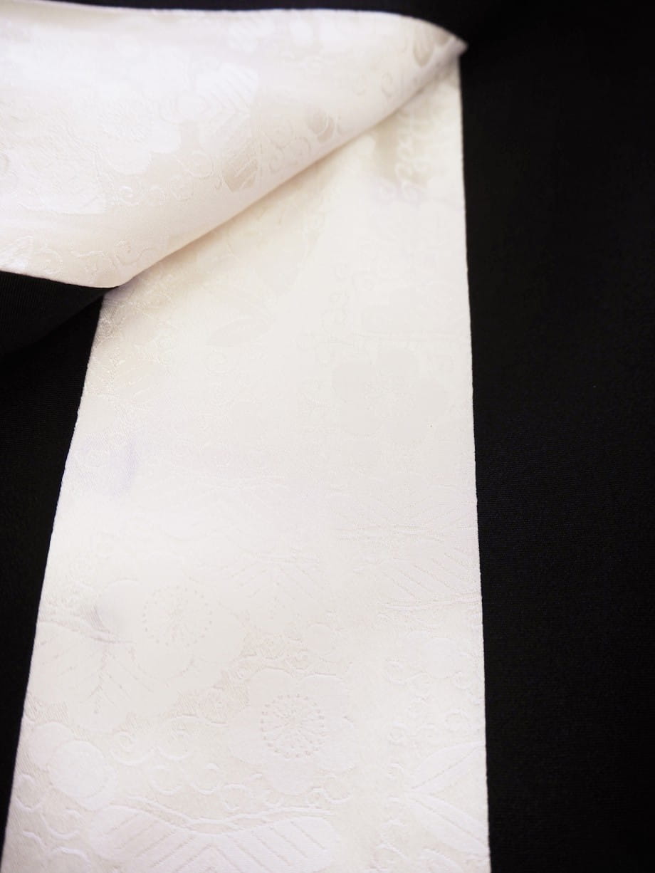 【振袖レンタル】成人式 | 白×黒縞模様の振袖