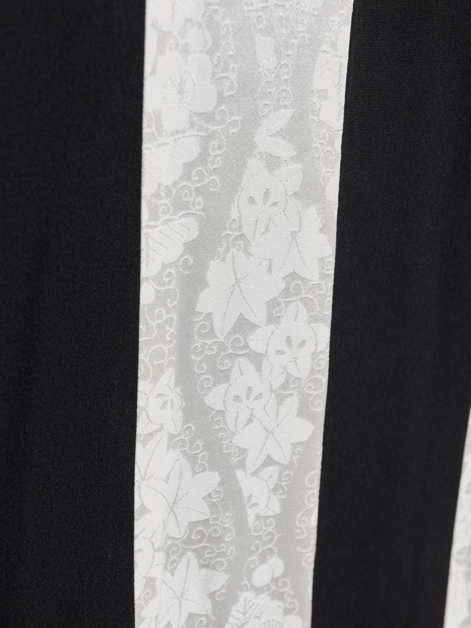 【振袖レンタル】成人式 | 白×黒縞模様の振袖