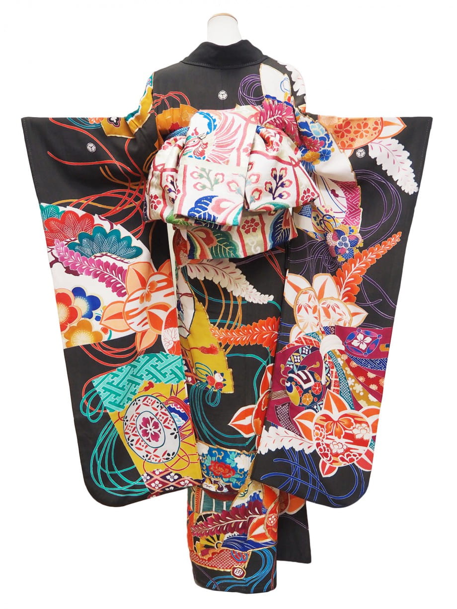 【和装の結婚式】鳳凰・鼓の檜扇に橘の黒振袖