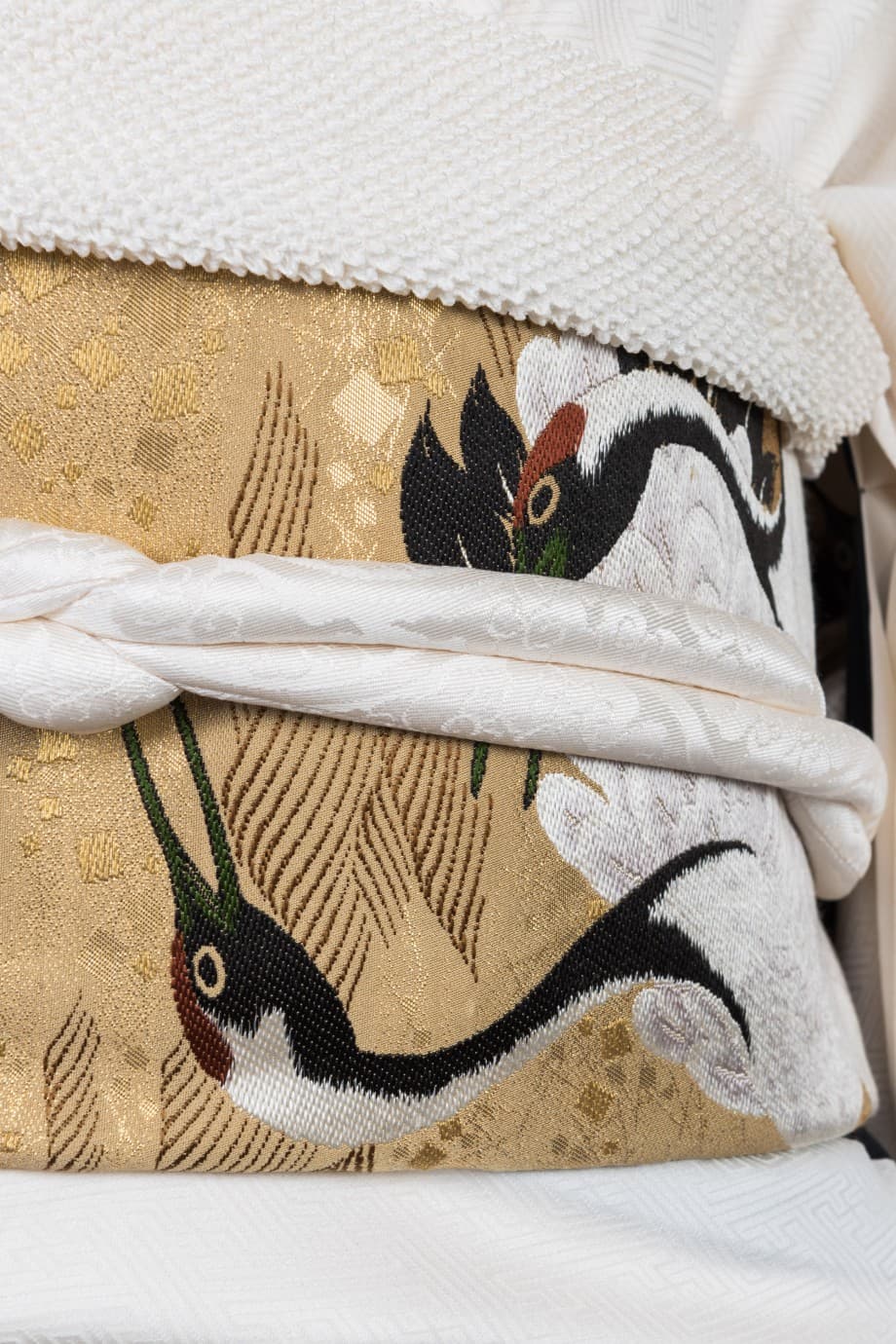 【和装の結婚式】鶴尽くし、金尽くしの黒振袖