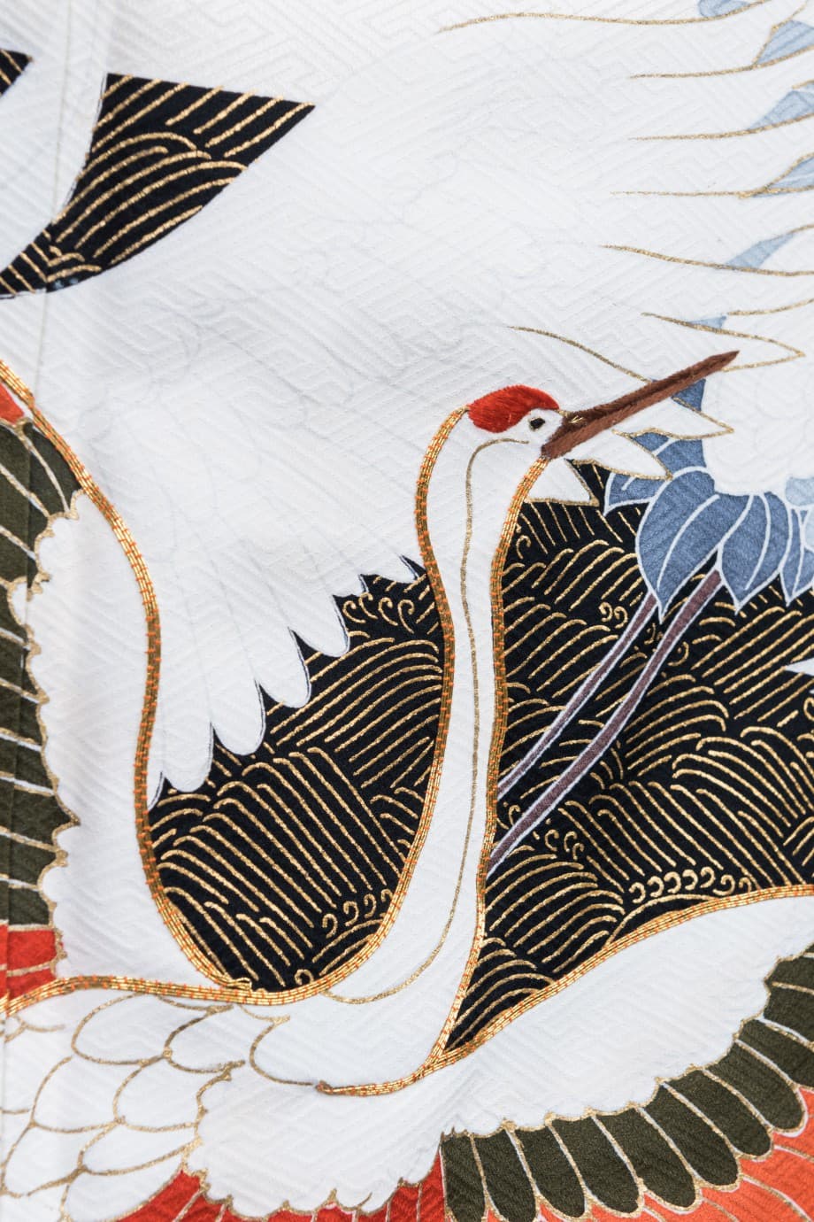 【和装の結婚式】鶴尽くし、金尽くしの黒振袖