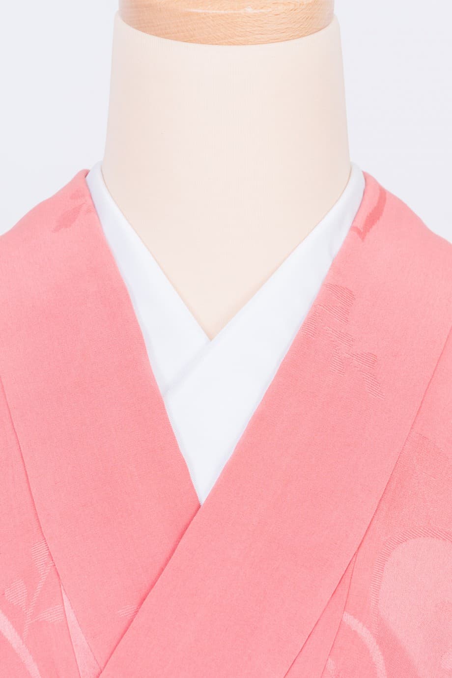 【袴レンタル】卒業式 | 綸子に八重梅と橘が描かれた一つ紋付訪問着