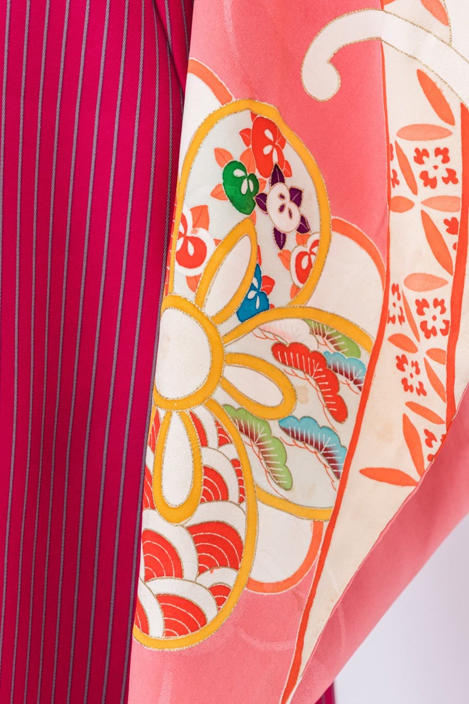 【袴レンタル】卒業式 | 綸子に八重梅と橘が描かれた一つ紋付訪問着