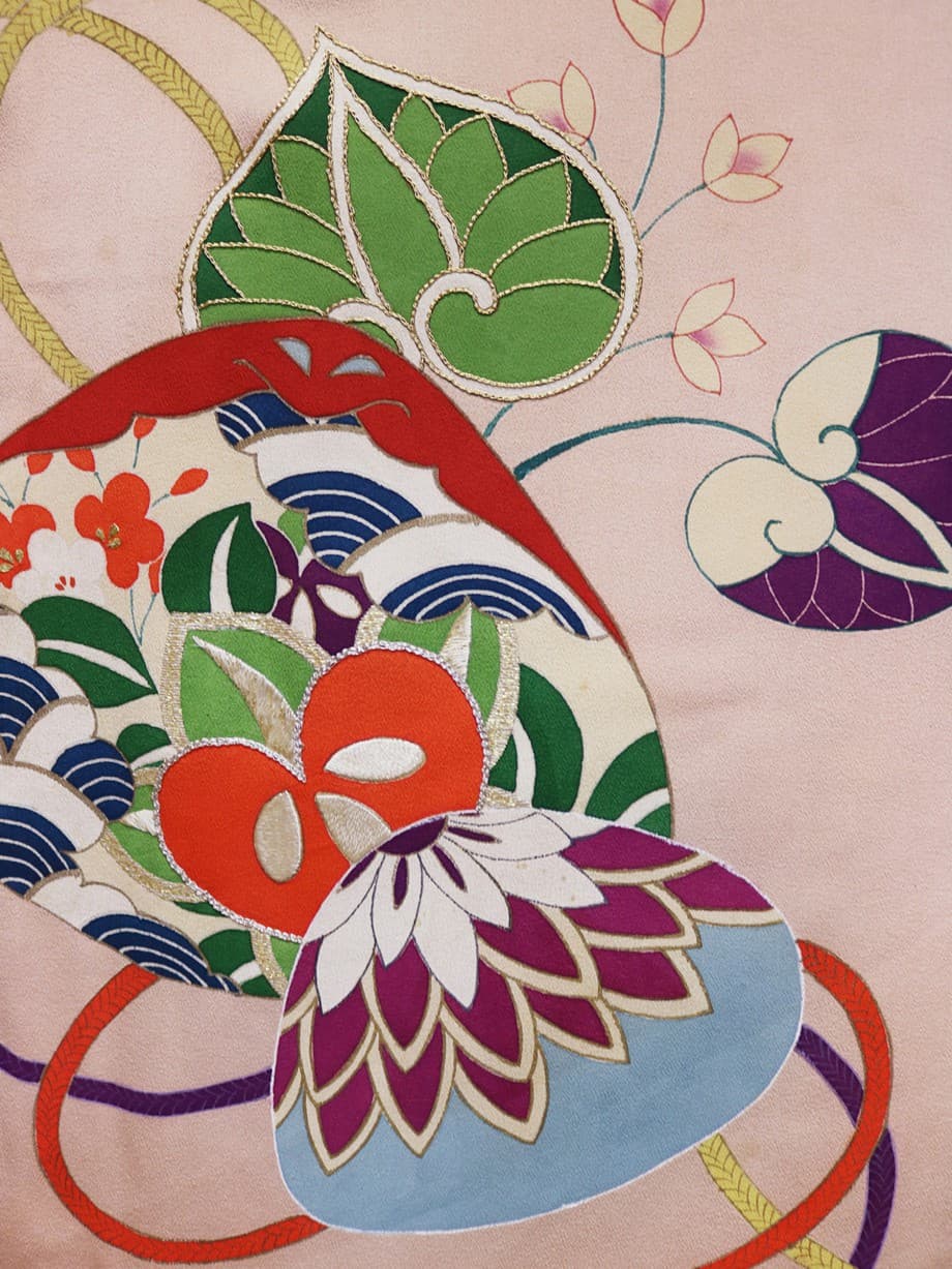 【袴レンタル】卒業式 | ピンクベージュに貝合わせの小振袖