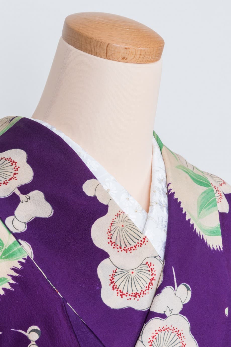 【袴レンタル】卒業式 | 紫に梅や椿の花丸紋様の小振袖