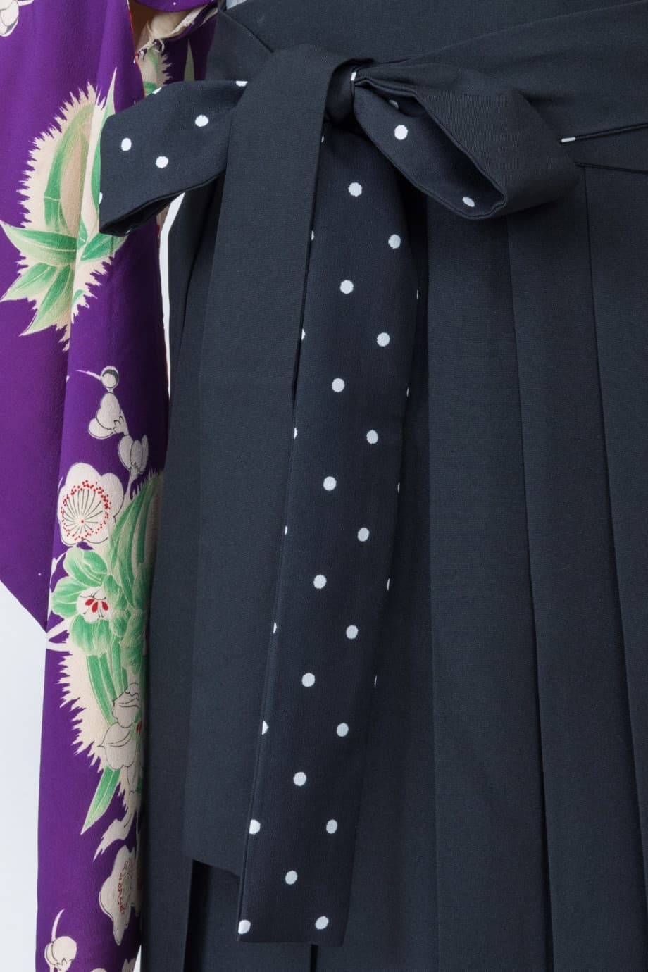 【袴レンタル】卒業式 | 紫に梅や椿の花丸紋様の小振袖
