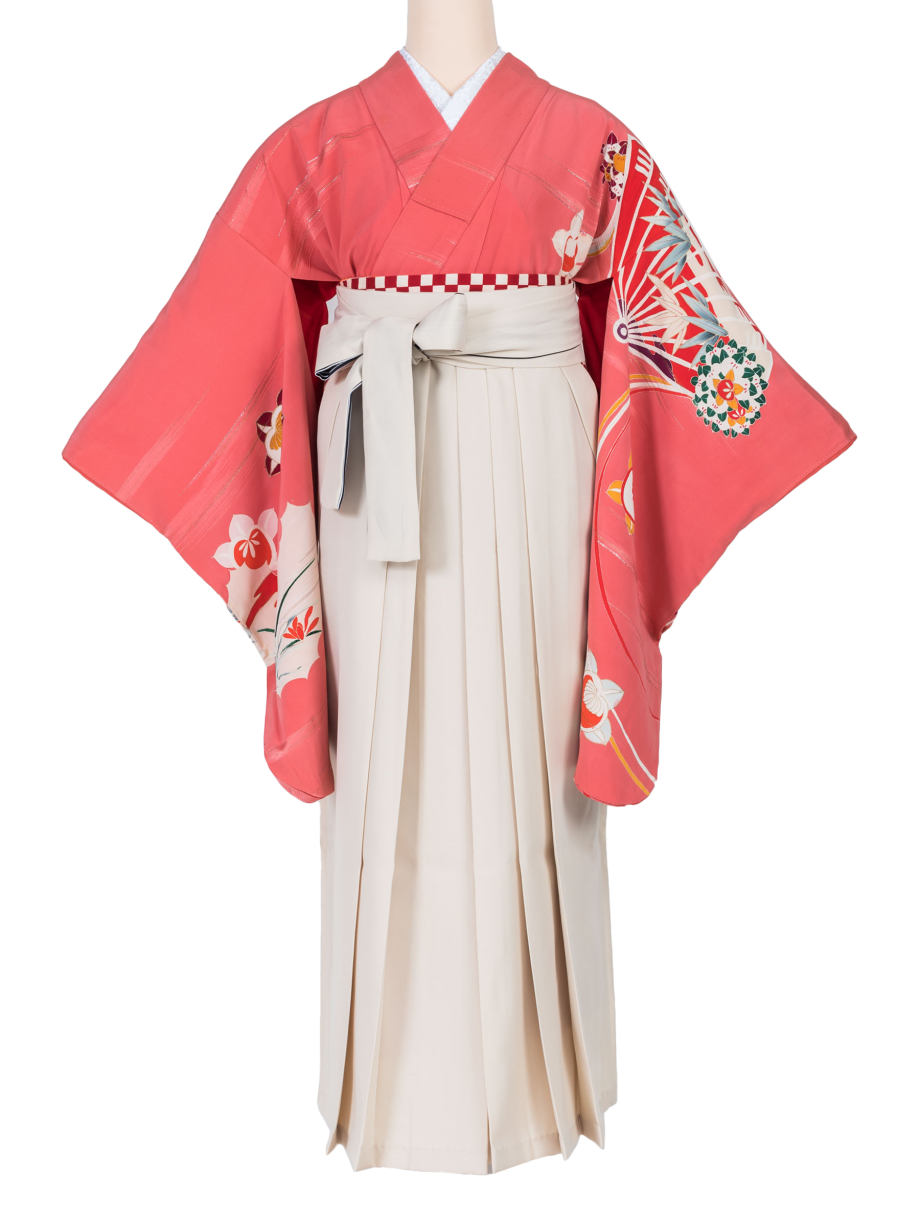 【袴レンタル】卒業式 | ピンクの綸子に漆が織り込まれた吉祥柄の着物