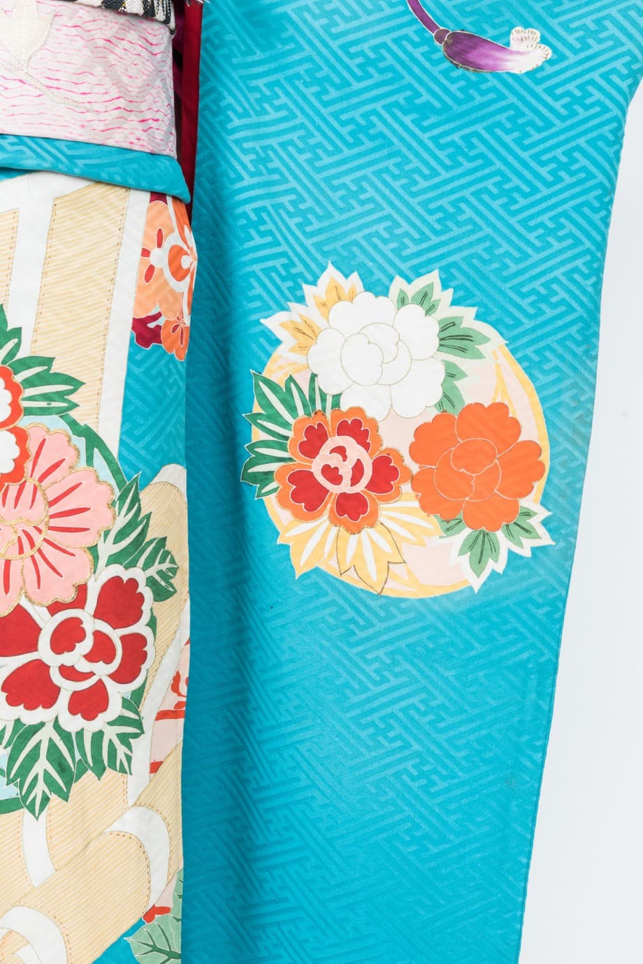 【訪問着レンタル】明るい水色に花丸紋様の振袖