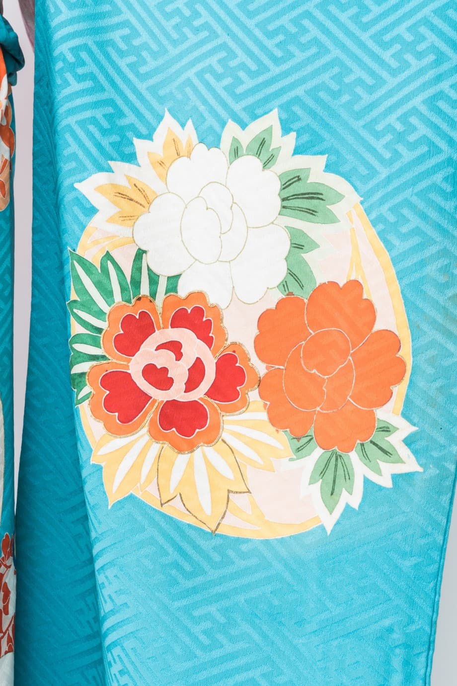 【訪問着レンタル】明るい水色に花丸紋様の振袖