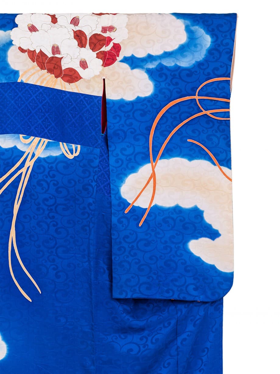 【訪問着レンタル】唐草の青地に雲取薬玉の小振袖