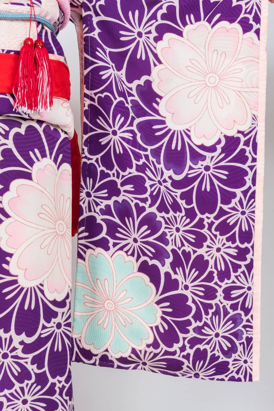 【七五三着物レンタル】紫地にピンクとブルーの桜が満開の七歳祝着