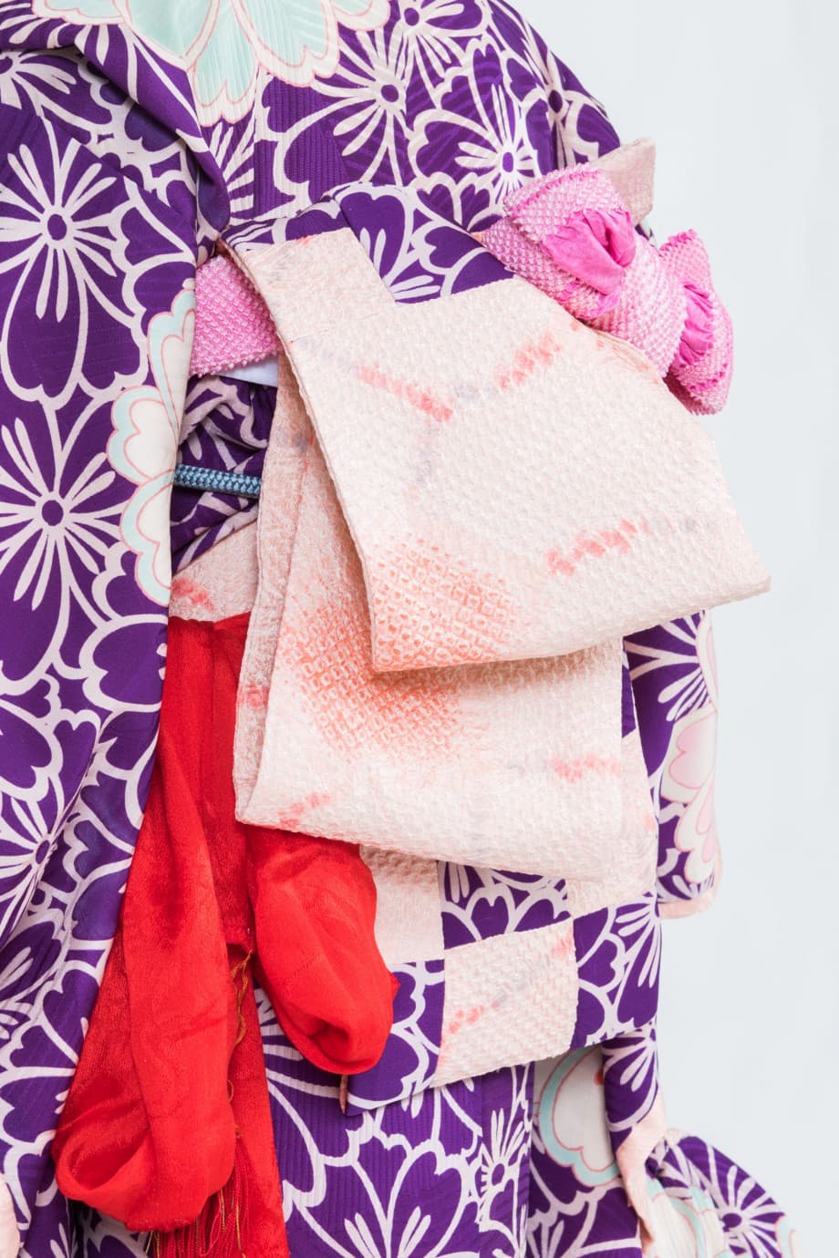 【七五三着物レンタル】紫地にピンクとブルーの桜が満開の七歳祝着