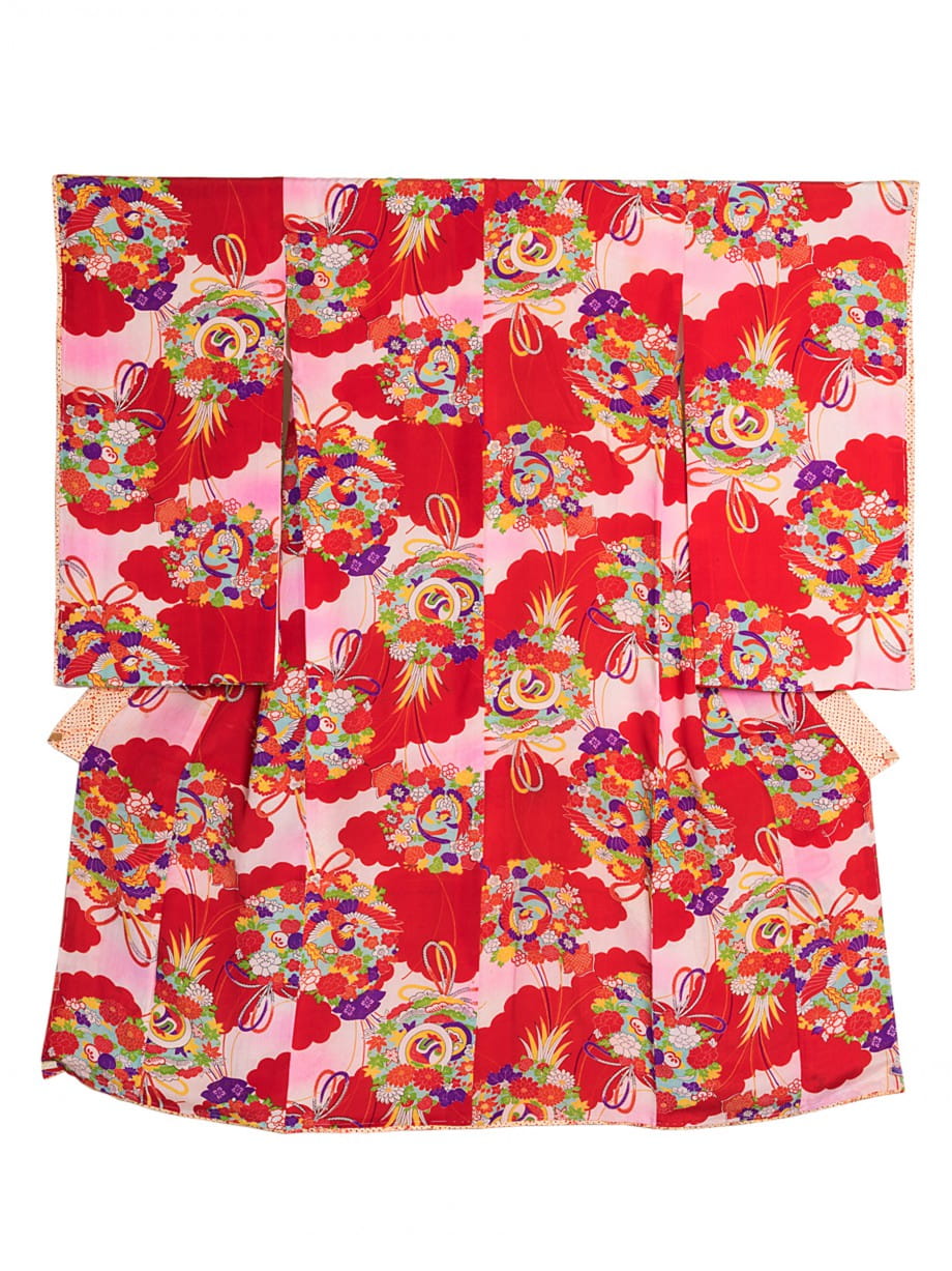 【七五三着物レンタル】真っ赤な雲取紋様に花や鳳凰の薬玉の七歳祝着