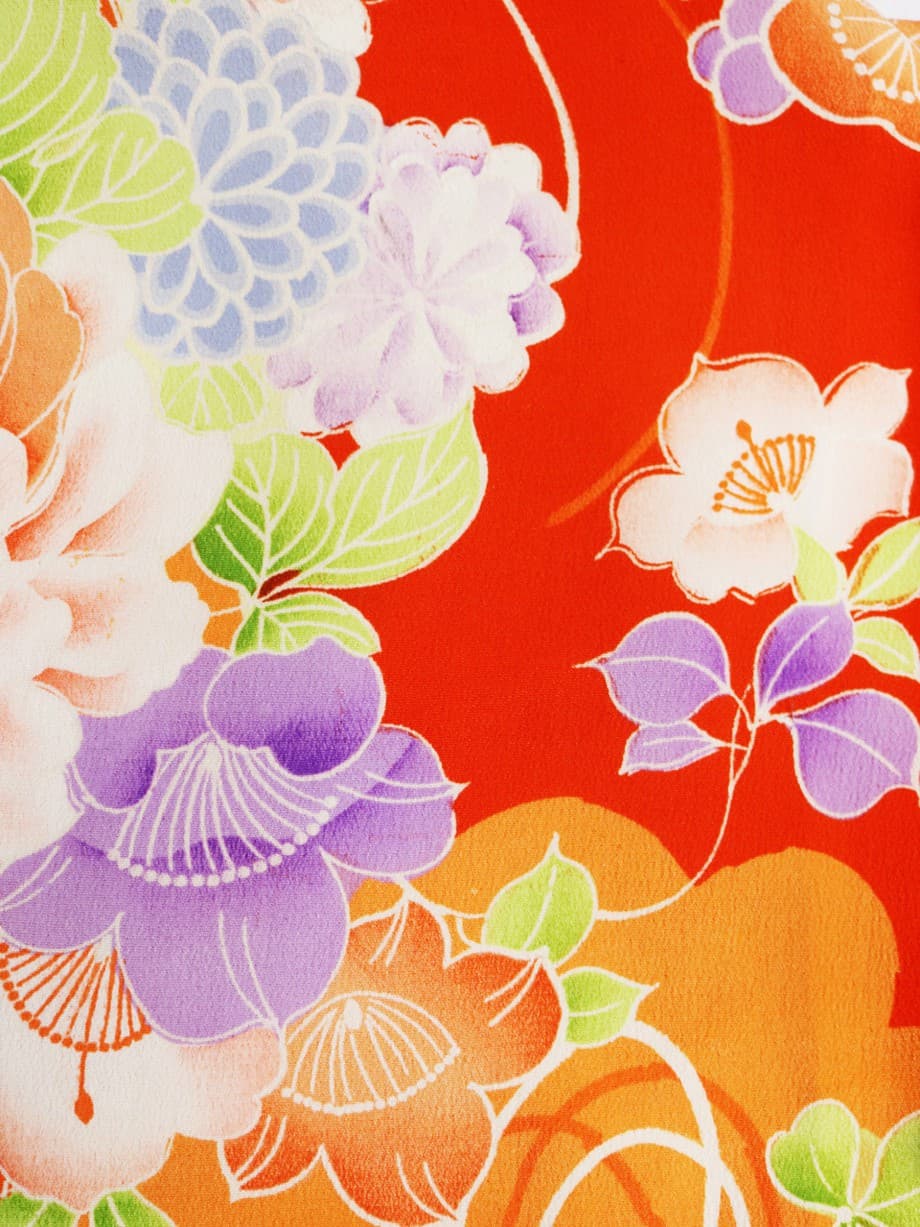 【七五三着物レンタル】深緋色にオレンジの雲取、四季の花薬玉の三歳祝着