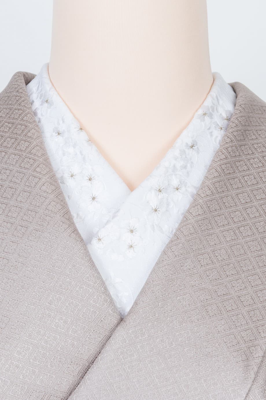 【留袖レンタル】婚礼・結納 | スイートグレー地に鳳凰や橘の一つ紋付色留袖