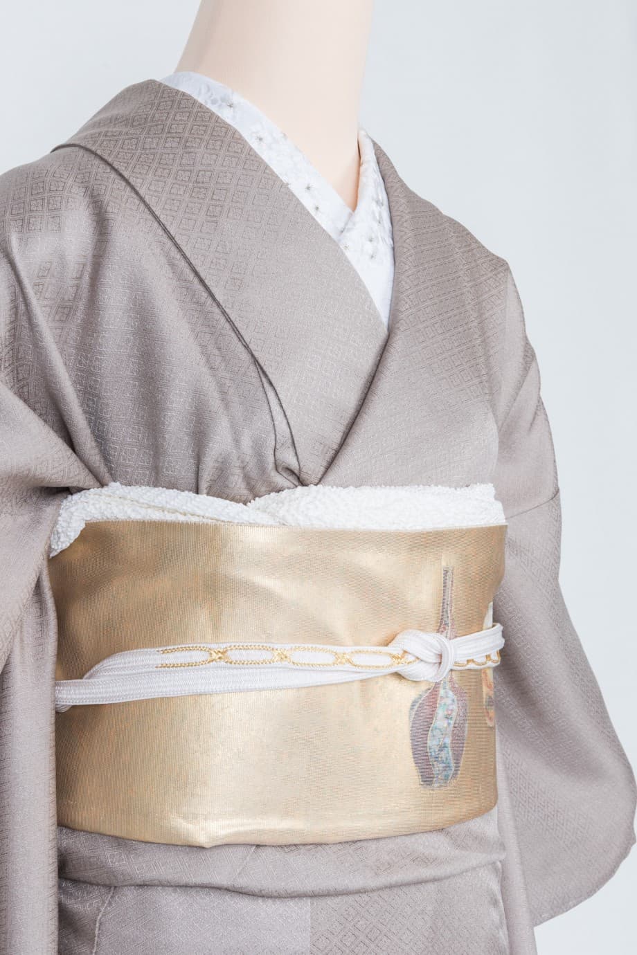 【留袖レンタル】婚礼・結納 | スイートグレー地に鳳凰や橘の一つ紋付色留袖