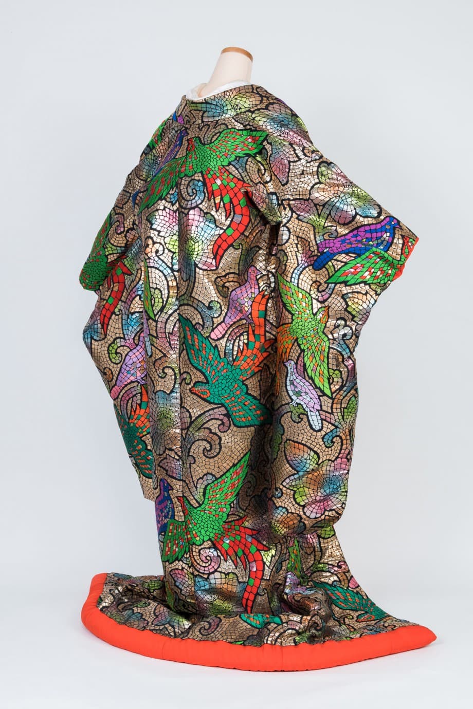 【和装の結婚式】龍村製緻密な織りの色打掛一式